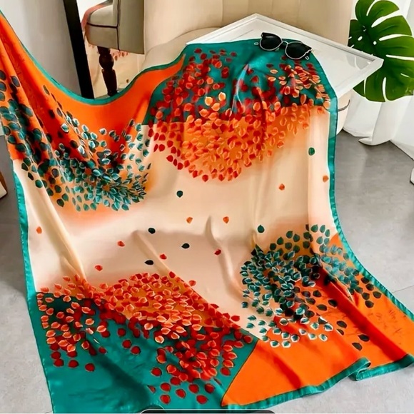Elegant Multicolor Scarf Vintage Leaf Pattern Scarf,Soft Polyester silk feeling - Picture 3 of 5